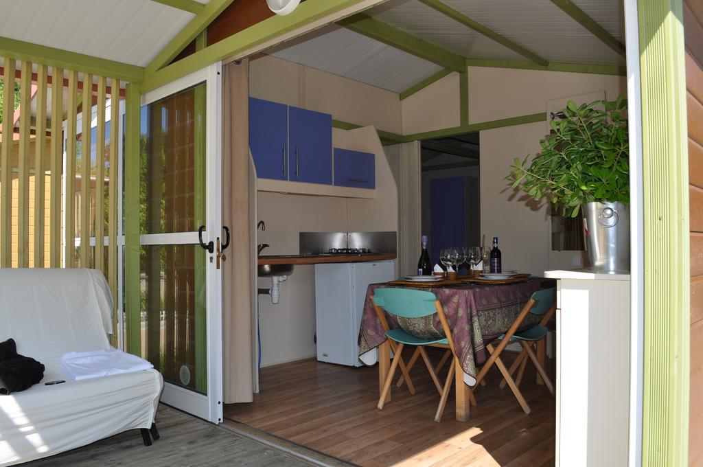 Camping Versilia Mare Hotel ลิโด ดิ กามาโยเร ภายนอก รูปภาพ